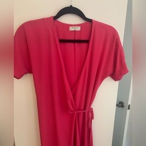 Aritzia Wilfred Wallace dress, bright pink XS